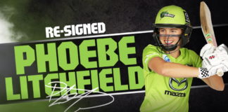 Sydney Thunder: Phoebe Litchfield signs on