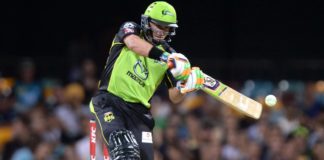 Sydney Thunder: Hussey voted Members' Player of the Decade