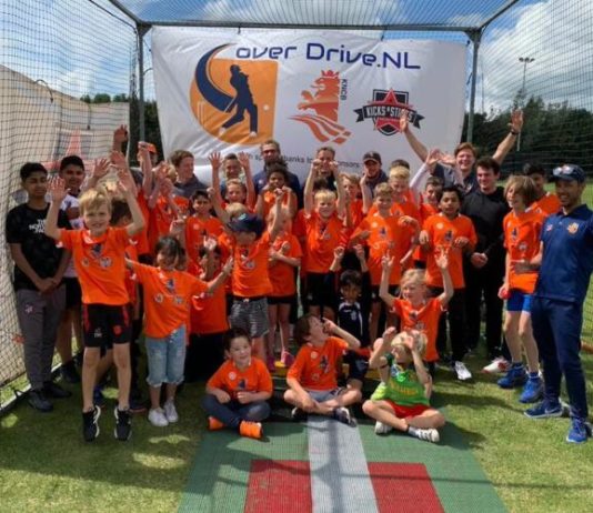 Cricket Netherlands: Spend the summer cricketing with these youth activities!