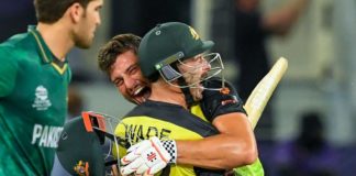 ICC: Wade and Stoinis bring back memories of Hussey in late flourish