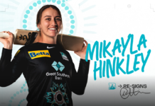 Brisbane Heat celebrate Hinkley