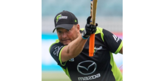 Sydney Thunder thanks WBBL coach Trevor Griffin for his services
