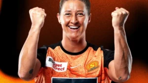 Perth Scorchers: Destructive Devine returns to Perth