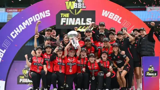 Melbourne-Renegades-WBBL10-Champions