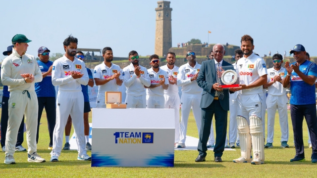 Sri Lanka Cricket Felicitates Dimuth Karunaratne