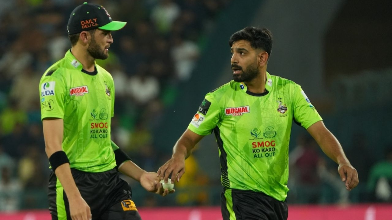 shaheen-shah-afridi-haris-rauf-psl-match-lahore-qalandars