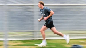 Kyle Jamieson running during a bowling practice session for New Zealand cricket team