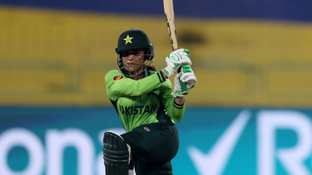 Pakistan batter Sidra Amin in action during a women's international cricket match