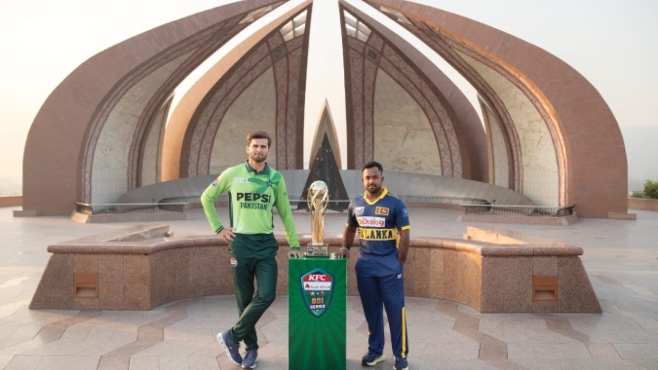 Shaheen Shah Afridi and Charith Asalanka pose with the series trophy in front of the Pakistan Monument in Islamabad ahead of the Pakistan vs Sri Lanka match.
