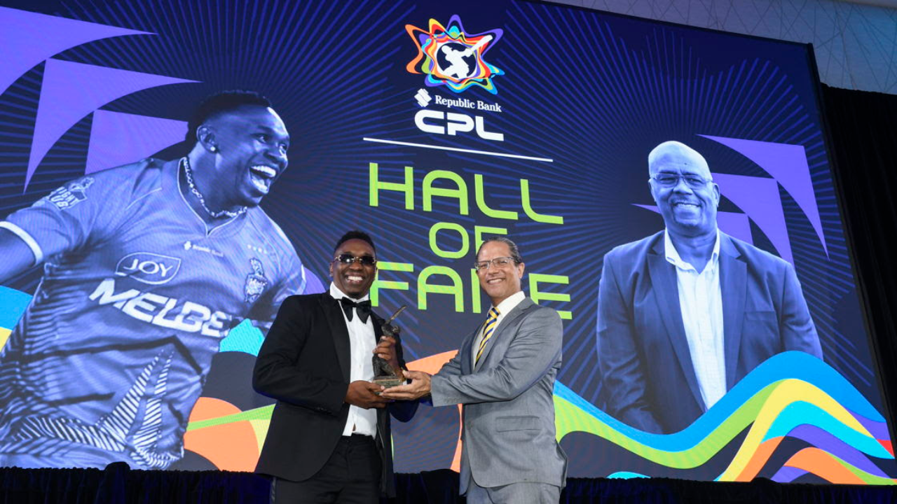 Dwayne Bravo receives his induction into the Republic Bank CPL Hall of Fame.